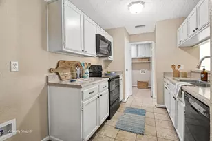 1024 S Riverside Dr, Grapevine, TX 76051 - Photo 7