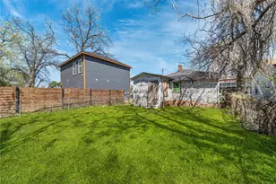 3817 Latimer St, Dallas, TX 75215 - Photo 5