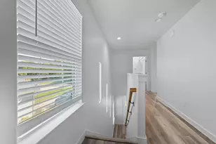 422 N Elliott St, Sherman, TX 75090 - Photo 9