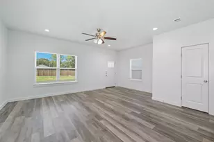 422 N Elliott St, Sherman, TX 75090 - Photo 7