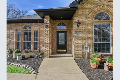 1227 Cambridge Drive, Carrollton, TX 75007 - Photo 3