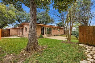 7329 Edgerton Dr, Dallas, TX 75231 - Photo 27