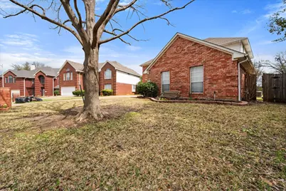 4333 Vine Ridge Court, Arlington, TX 76017 - Photo 5