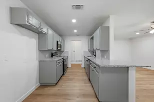 1204 Zahara St, Bowie, TX 76230 - Photo 9