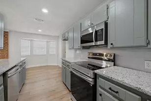 1204 Zahara St, Bowie, TX 76230 - Photo 17