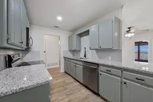 1204 Zahara St, Bowie, TX 76230 - Photo 11