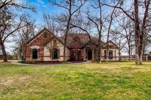 202 Woodland Dr, Krugerville, TX 76227 - Photo 1