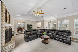 2104 Scarlet Oak Dr, Richardson, TX 75081 - Photo 3