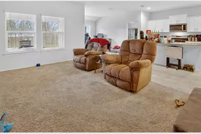 536 Bronze Circle E, Springtown, TX 76082 - Photo 9