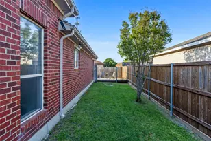 2017 Waterview Dr, Little Elm, TX 75068 - Photo 23