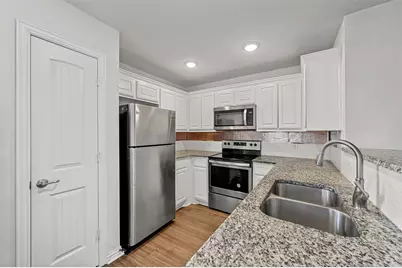 727 W Johnson Street #A, Denison, TX 75020 - Photo 5