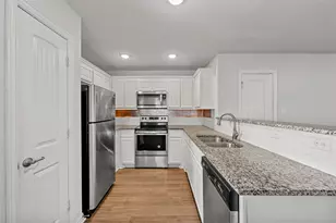 727 W Johnson St, Denison, TX 75020 - Photo 3