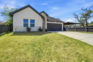 2521 NW 20th St, Fort Worth, TX 76106 - Photo 3