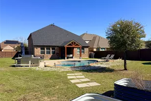 3021 Colorado Dr, Little Elm, TX 75068 - Photo 5