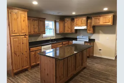 315 Water Street, Whitesboro, TX 76273 - Photo 3