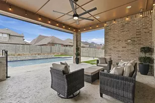 205 Waterside Dr, Argyle, TX 76226 - Photo 27