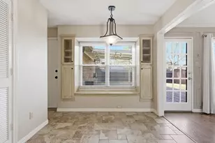 2018 Robin Hill Ln, Carrollton, TX 75007 - Photo 19