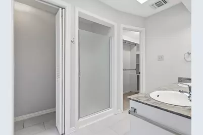 2018 Robin Hill Lane, Carrollton, TX 75007 - Photo 23