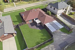 2018 Robin Hill Ln, Carrollton, TX 75007 - Photo 35