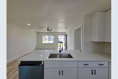 13831 Sundown Trail, Farmers Branch, TX 75234 - Photo 19