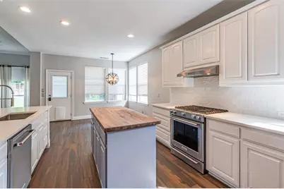 2400 Silverstone Lane, McKinney, TX 75072 - Photo 9