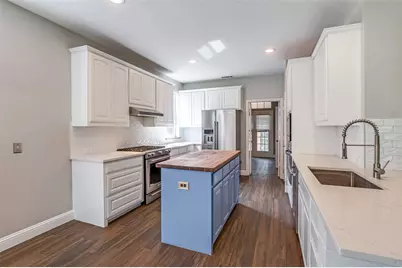 2400 Silverstone Lane, McKinney, TX 75072 - Photo 9