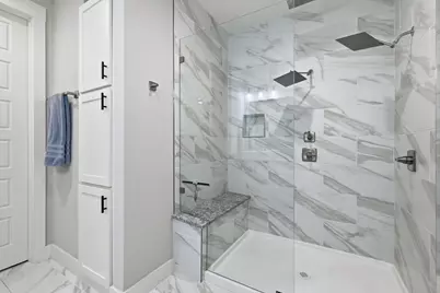 111 W Walters Street, Lewisville, TX 75057 - Photo 25