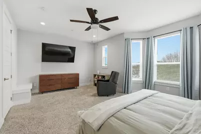 111 W Walters Street, Lewisville, TX 75057 - Photo 23