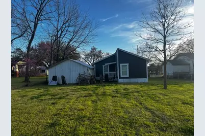 406 E Main Street, Wortham, TX 76693 - Photo 23