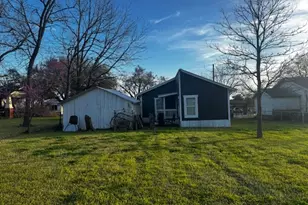 406 E Main St, Wortham, TX 76693 - Photo 23
