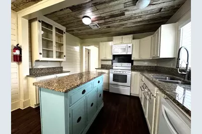 406 E Main Street, Wortham, TX 76693 - Photo 13