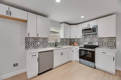 2015 Rose Hill Road, Carrollton, TX 75007 - Photo 5