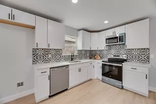 2015 Rose Hill Rd, Carrollton, TX 75007 - Photo 5