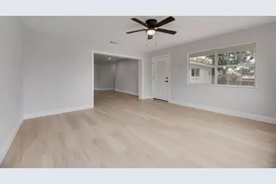 2015 Rose Hill Road, Carrollton, TX 75007 - Photo 9