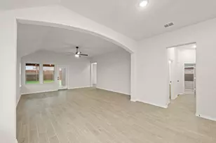 930 Madeline Ln, Cleburne, TX 76033 - Photo 13