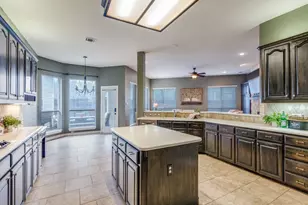 2101 Pebble Beach Pl, McKinney, TX 75072 - Photo 11