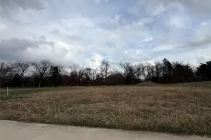 114 Indian, Trenton, TX 75490 - Photo 1