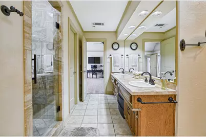 1632 Banbury Lane, Carrollton, TX 75006 - Photo 17