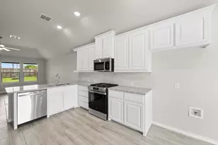806 Misty Ln, Cleburne, TX 76033 - Photo 7