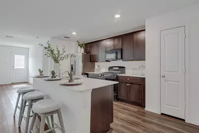 1105 Wildflower Street, Ennis, TX 75119 - Photo 3