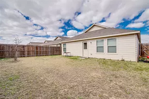 1105 Wildflower St, Ennis, TX 75119 - Photo 25