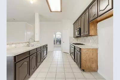 12079 Kingsville Drive, Frisco, TX 75035 - Photo 15