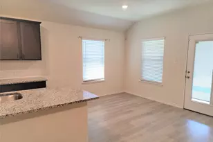 3505 Comal Dr, Little Elm, TX 75068 - Photo 7