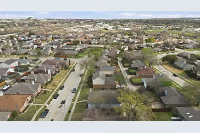 2230 Arbor Creek Drive, Carrollton, TX 75010 - Photo 7