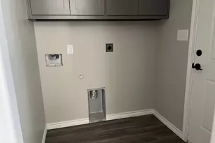 201 N Pecan St, Whitesboro, TX 76273 - Photo 13