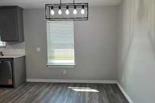 201 N Pecan St, Whitesboro, TX 76273 - Photo 5