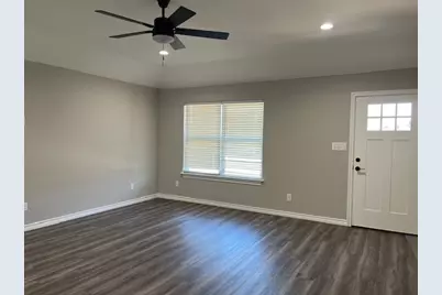 201 N Pecan Street, Whitesboro, TX 76273 - Photo 3