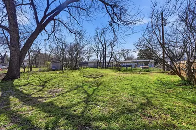 1010 Clarice Street, Grand Prairie, TX 75051 - Photo 15