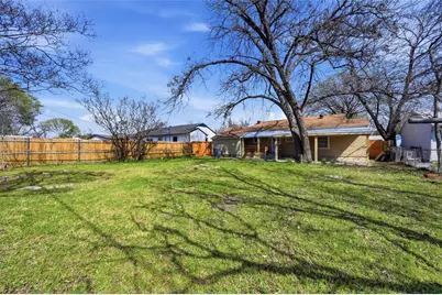 1010 Clarice Street, Grand Prairie, TX 75051 - Photo 17