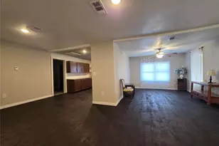 409 E Houston St, Mexia, TX 76667 - Photo 3